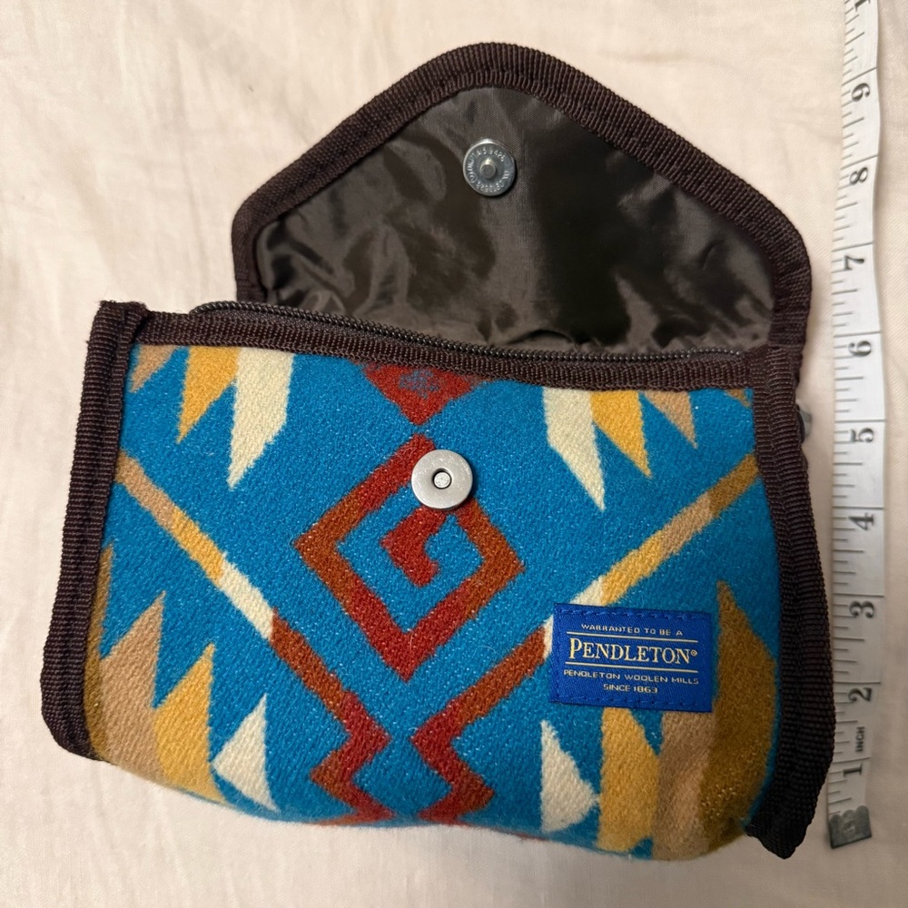 Pendleton - Small Wool Pouch - Picture 9 of 9